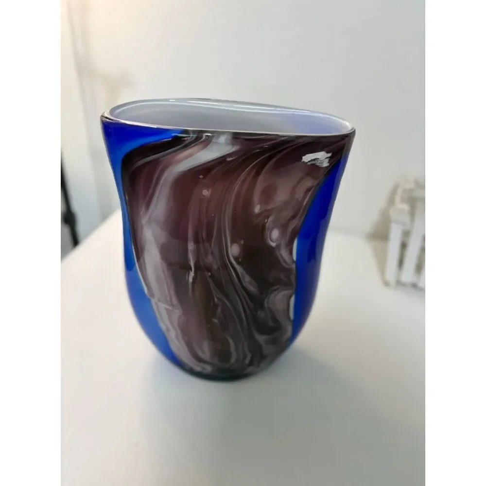 vtg.  Murano Sommerso glass vase in blue and purple swirl